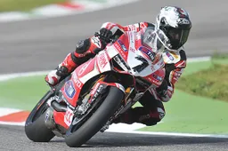 Superbike: Carlos Checa costretto alla resa a Monza