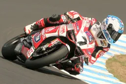 Carlos Checa dimesso dall'Ospedale di Melbourne