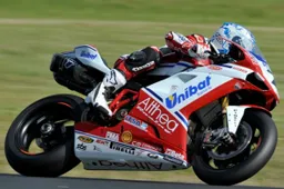 Superbike Phillip Island Prove Libere 1: vola Carlos Checa