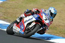Superbike Phillip Island Prove 1: parte bene Carlos Checa