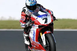 Superbike Portimao Qualifiche 1: Checa davanti a Laverty