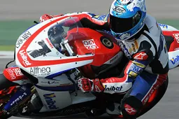 Superbike Miller Prove Libere 2: Checa leader, scivola Biaggi