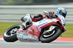 Superbike Nürburgring Qualifiche 2: Checa torna in testa