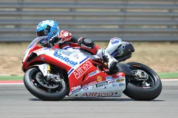 Superbike: Carlos Checa "Imparerò da questa giornata"