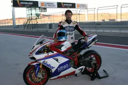 Superbike: Carlos Checa già in pista al Motorland Aragon