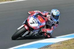 Superbike Phillip Island Warm Up: ottimo tempo per Carlos Checa