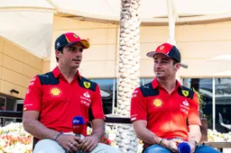 F1, Ferrari riprova l'assalto al Mondiale: Leclerc e Sainz carichi in Bahrain