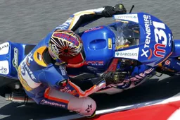 Moto2: Carmelo Morales OK, ma quanta paura a Barcellona!