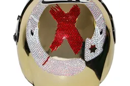 MotoGP: casco d'oro e Swarovski per Lorenzo a Valencia