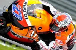 MotoGP: Stoner su Lorenzo e Pedrosa a Sepang, Rossi 12°