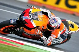 MotoGP Silverstone Prove Libere 3: tante cadute, Stoner 1°