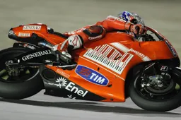 MotoGP Losail Warm Up: Casey Stoner sempre in testa