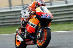 MotoGP Le Mans Prove Libere 2: Stoner con un altro passo