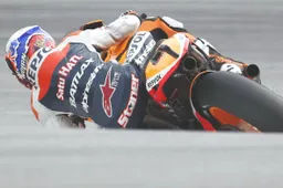 Casey Stoner: "Situazione frustrante, tanti problemi oggi"