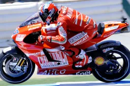 MotoGP: Bridgestone spiega le cadute di Lorenzo e Stoner