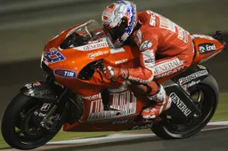 MotoGP Losail Qualifiche: Rossi e Lorenzo non battono Stoner