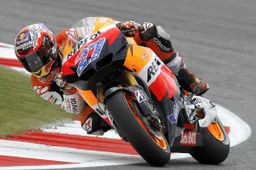 MotoGP: Casey Stoner "Per la pole ho rischiato di cadere"