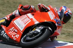 MotoGP Barcellona: Stoner "Abbiamo ancora uno svantaggio"