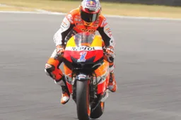 Casey Stoner: "Questo week end ci manca qualcosa, troppo chattering"