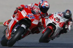 MotoGP: due Kg di peso aggiuntivi per le moto del 2010