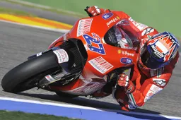 MotoGP: Casey Stoner "Lotteremo di nuovo per il titolo"