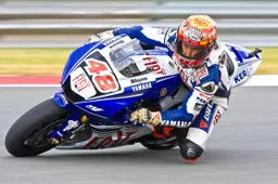 Perché i brand di moto fanno partnership con i casinò online: Un insight sulle sponsorizzazioni