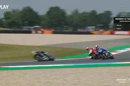 MotoGP, Rins vs Zarco: "Manovra idiota". Da Pramac: "Parliamone"