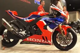 Superbike: Ecco la nuova Honda di Bautista e Haslam