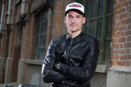 Samuele Cavalieri su Aprilia all'All Japan Road Race Championship