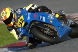 CEV Moto2: Lukas Pesek prova la IAMT RP2 in vista del 2011