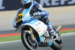 CEV Moto2 Navarra Gara 2: Marinelarena vince e accorcia le distanze