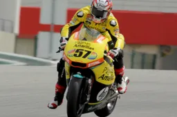 CEV Moto2 Portimao Gara 1: vittoria di Edgar Pons, 5° Luca Marini