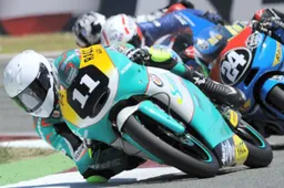 CEV Moto3 Albacete Gara: primo centro di Albert Arenas in una corsa rocambolesca
