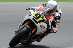 CEV Moto2 Portimao Gara 2: Xavi Vierge trionfa prima della pioggia