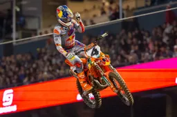 Con Chase Sexton si può sognare: KTM sbanca la prima dell'AMA Supercross
