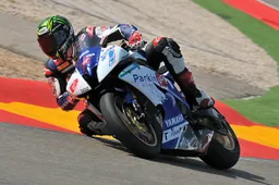 Supersport Aragon Gara: vittoria per Davies su Lowes