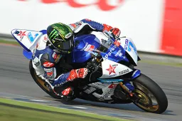 Supersport Assen Gara: vince Davies, Lowes e Scassa out