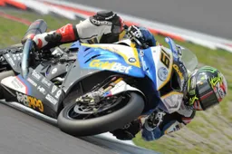 Superbike Nurburgring Gara 2: vince Davies, Sykes nuovo leader