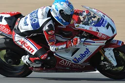Superbike Magny Cours Qualifiche 1: di nuovo Carlos Checa
