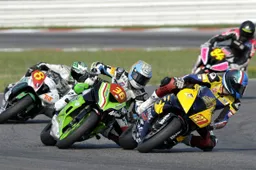 CIV: monogomma Pirelli per la Superstock, Dunlop per la Moto2