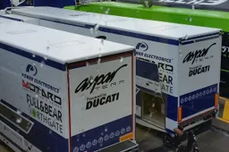 MotoGP Team Aspar Pignorati al Mugello tre camion officina