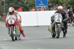 Classic TT: vittoria per la Paton tra le 500cc con Olie Linsdell