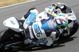 Moto2: ufficiale, Corti appiedato, Elias con la KALEX Italtrans