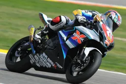 Superstock 1000 Valencia Gara: Corti vince all'esordio con Suzuki