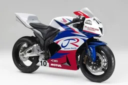 Tourist Trophy: 2014 a tutto Honda per Conor Cummins