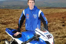 Tourist Trophy: ufficiale, Conor Cummins firma con TAS Suzuki