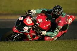 Ulster Grand Prix: il club dei piloti che hanno raggiunto le 130 mph