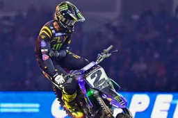 Webb piega Roczen e conquista Detroit dell'AMA Supercross 2025