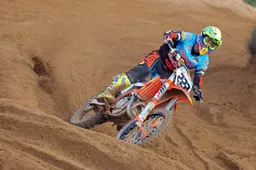 Motocross: Antonio Cairoli riparte dominando