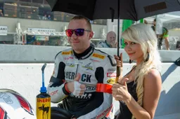 Superstock Yamaha che autogol, Mahias bocciato dai medici